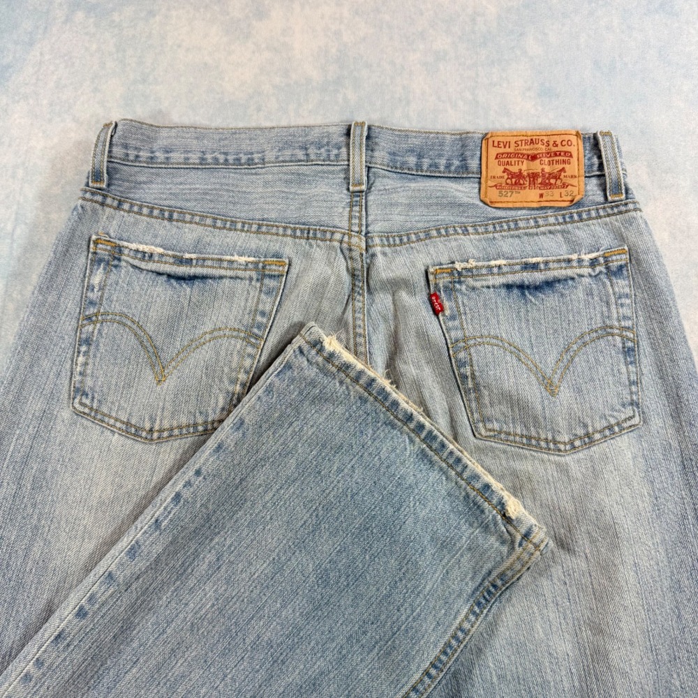 Levis 527 Low Boot Cut Jeans Mens W33 L32 Light Wash Distressed Denim Vtg 2006